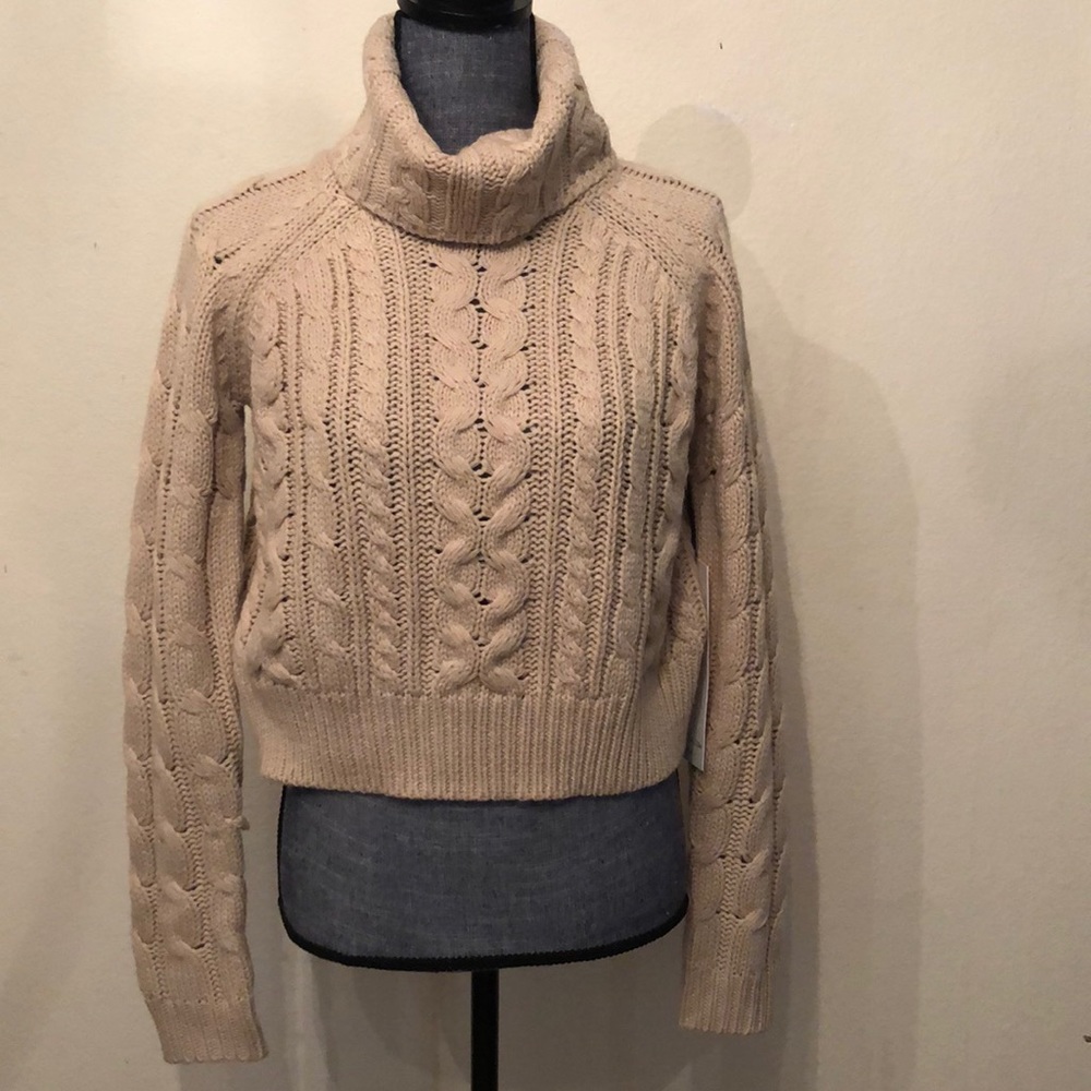 Turtleneck warm sweater